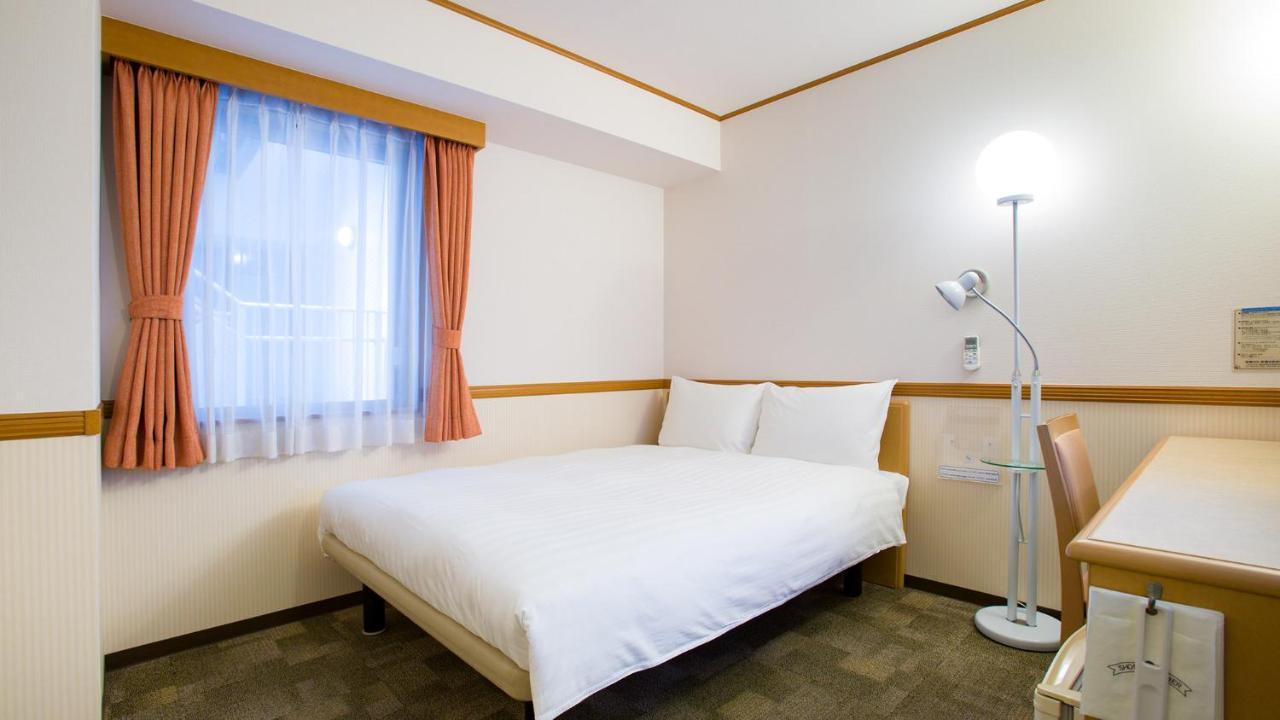 Toyoko Inn Tokyo Tozai-Sen Nishi-Kasai Exterior foto