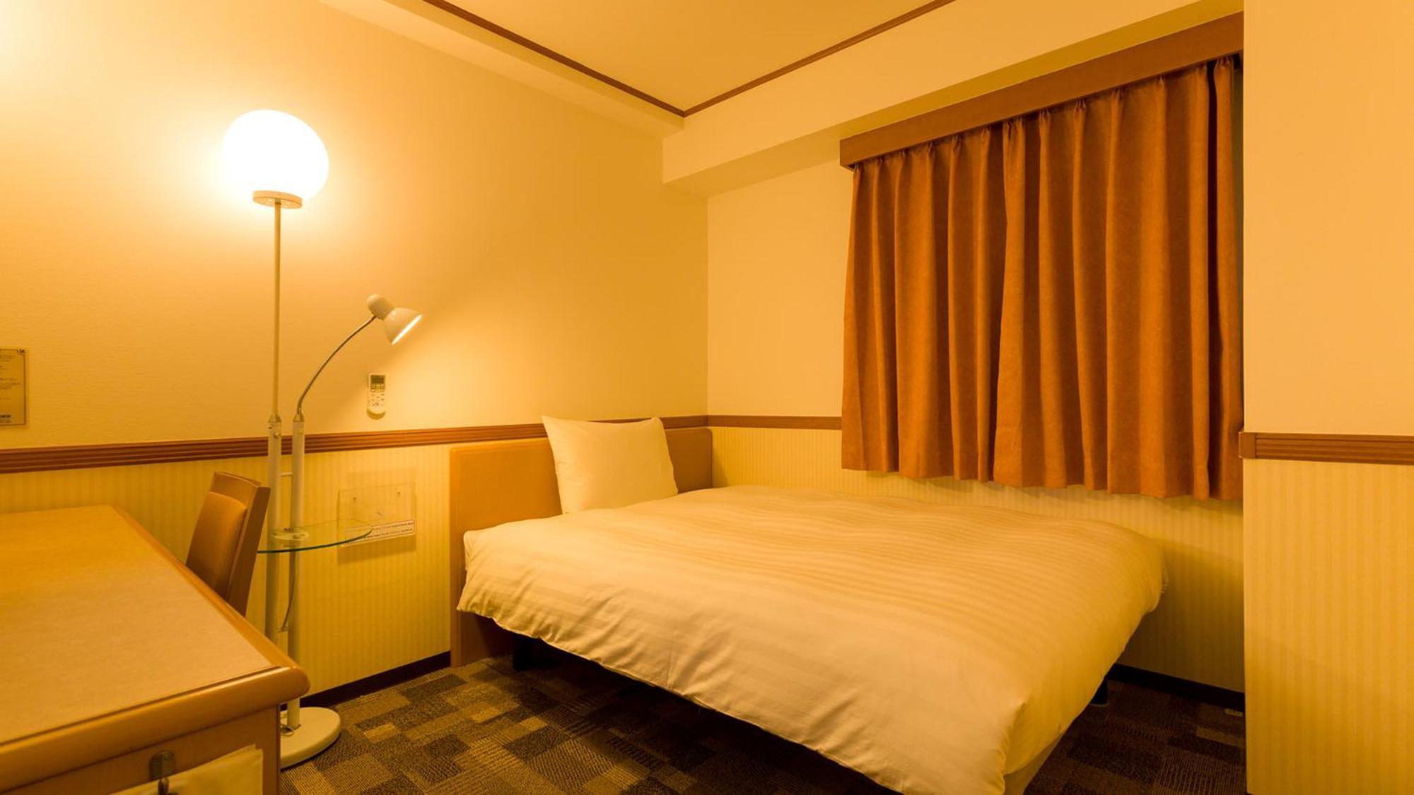 Toyoko Inn Tokyo Tozai-Sen Nishi-Kasai Zimmer foto