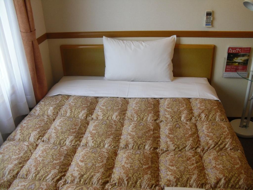 Toyoko Inn Tokyo Tozai-Sen Nishi-Kasai Exterior foto
